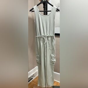 AnyBody Sage Green Sleeveless Utility Jumpsuit Cargo Pockets Size S
